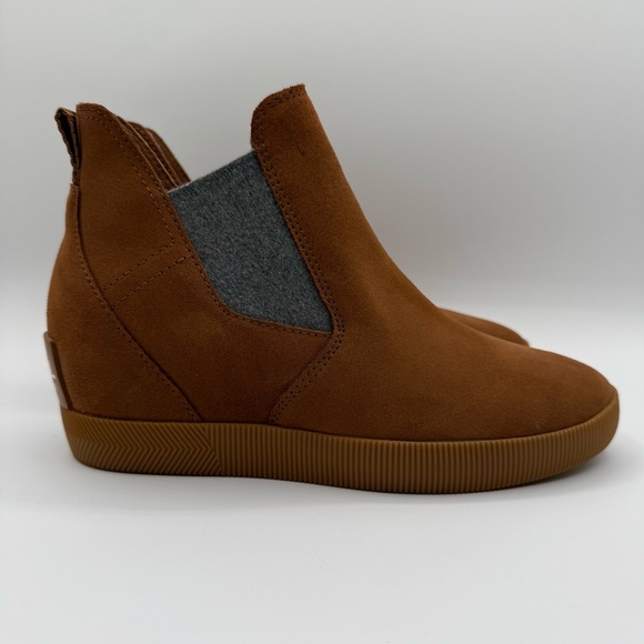 Sorel Women's Out N About Slip-On Wedge - Velvet
Tan/Gum Boots Size 8 - Picture 1 of 15